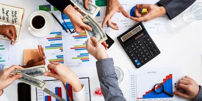 Menyoal Perbedaan Antara Ekonomi Bisnis dan Ekonomi Konvensional